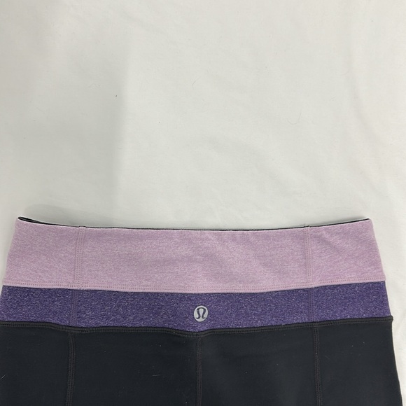 LULULEMON Groove Reversible Crop Size 4 - Picture 4 of 5